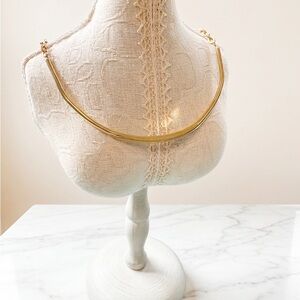 VINTAGE Signed Celebrity NY Gold Tone Collar Necklace - Sleek Minimalist